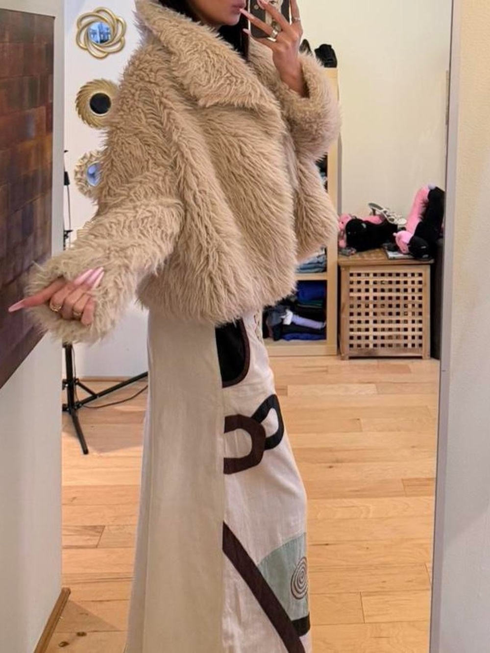 Plush Teddy Jacket in Beige - Women's Cozy Faux Fur Coat - Picture 4 of 6